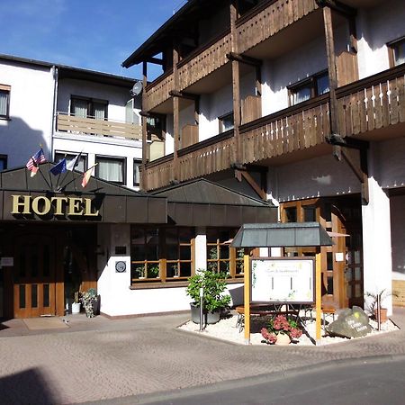 Hotel-Restaurant Zum Schwalbennest Alsfeld Extérieur photo